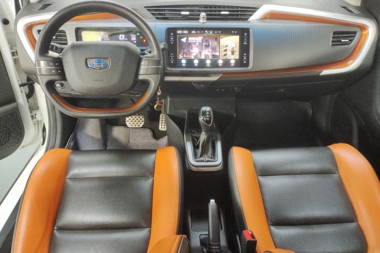 Used Geely Auto Vision X1 2017 1.3L Automatic Player Edition Interior 2