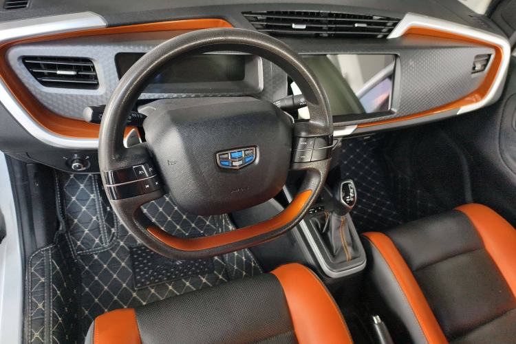 Used Geely Auto Vision X1 2017 1.3L Automatic Player Edition Interior 3