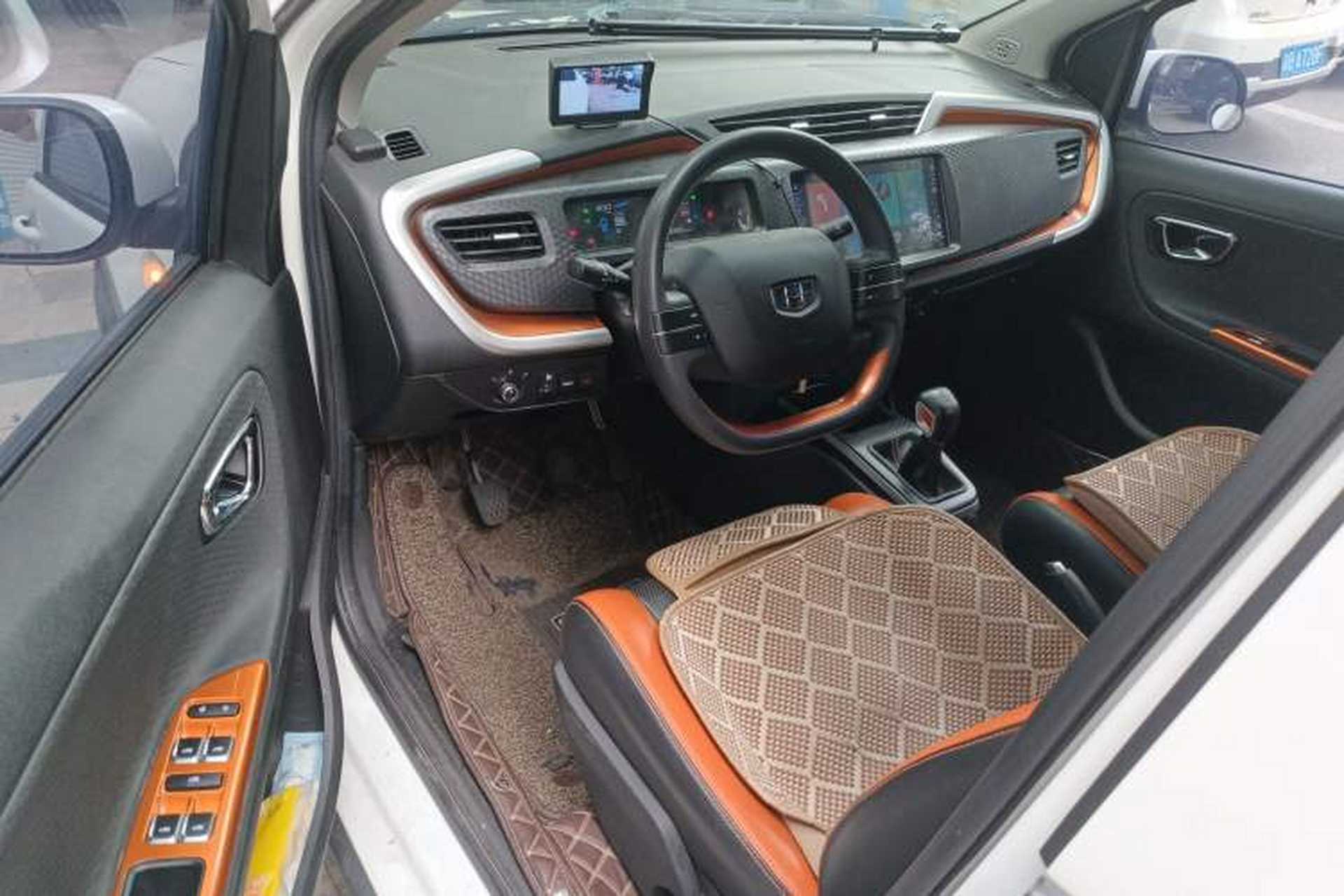 Used Geely Auto Vision X1 2017 1.3L Manual Frenzy Edition Interior 3