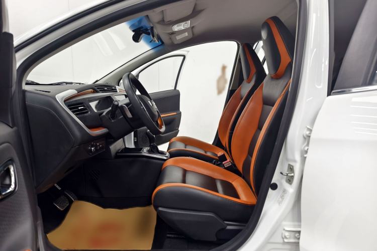 Used Geely Auto Vision X1 2017 1.3L Automatic Fun Edition Interior 5