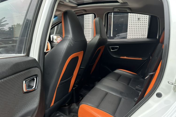 Used Geely Auto Vision X1 2017 1.3L Automatic Player Edition Interior 6