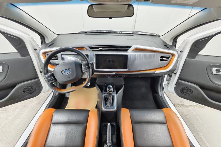 Used Geely Auto Vision X1 2017 1.3L Automatic Fun Edition Interior 6