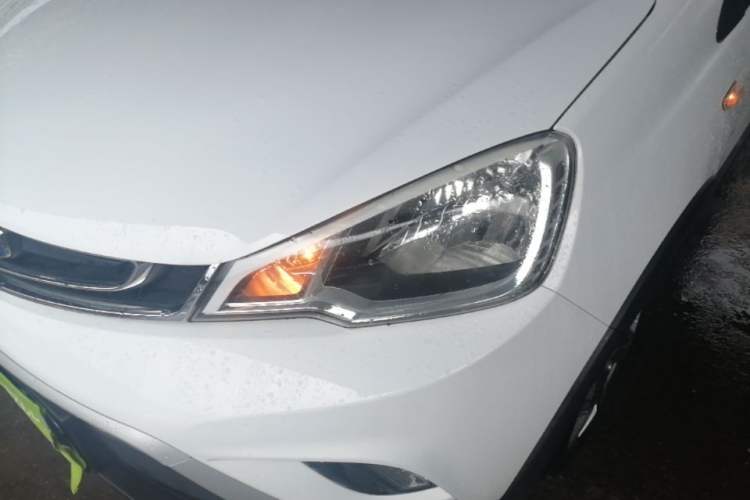 Used Geely Auto Vision X1 2017 1.3L Automatic Fun Edition Left Front Headlight