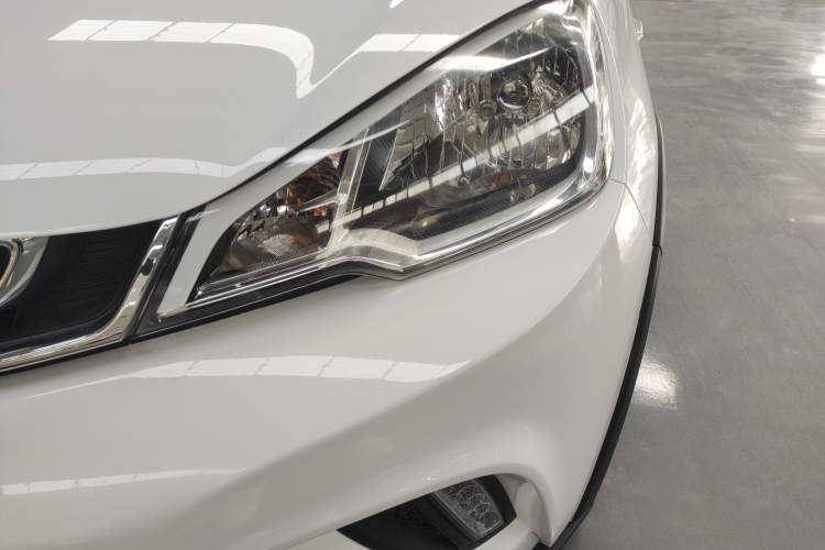 Used Geely Auto Vision X1 2017 1.3L Automatic Player Edition Left Front Headlight