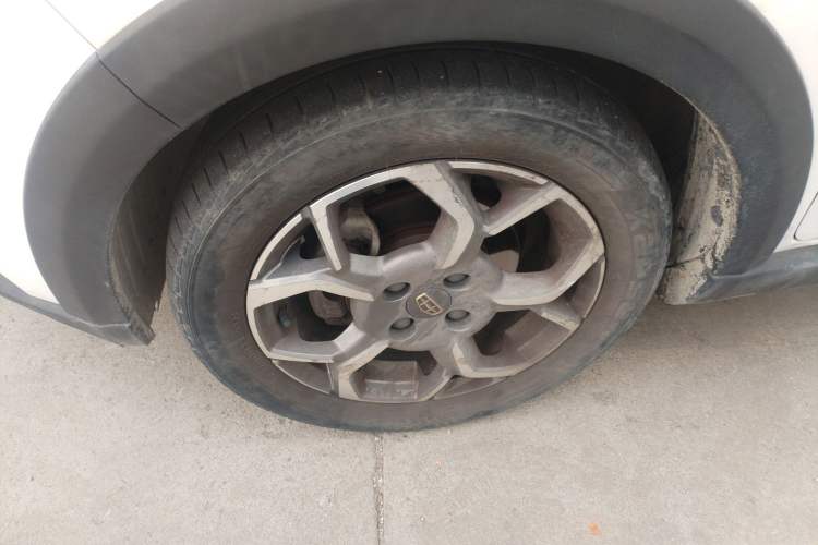 Used Geely Auto Vision X1 2017 1.3L Manual Frenzy Edition Left Front Wheel Hub