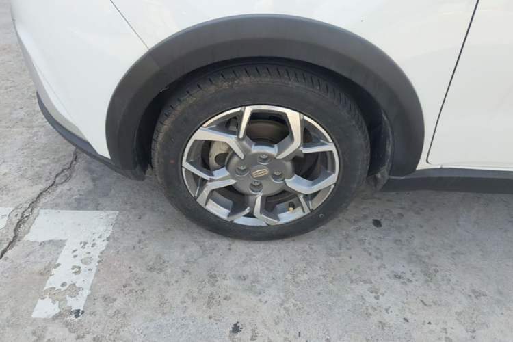Used Geely Auto Vision X1 2017 1.3L Automatic Fun Edition Left Front Wheel Hub