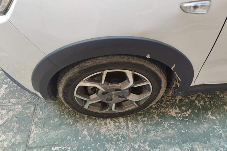 Used Geely Auto Vision X1 2017 1.3L Automatic Fun Edition Left Front Wheel Hub