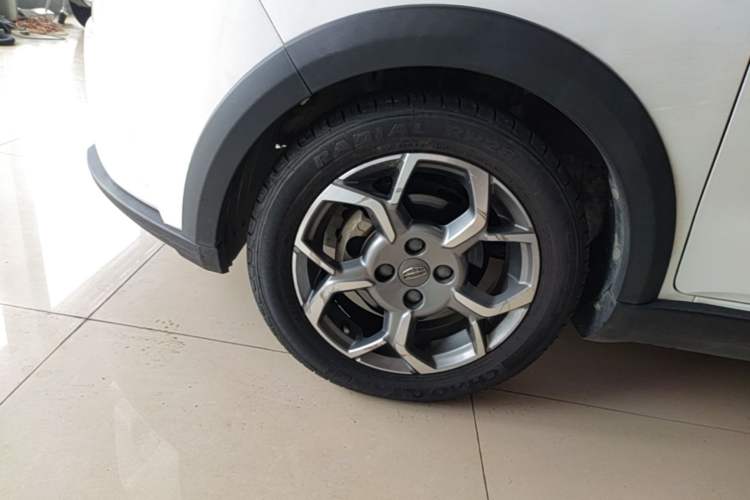 Used Geely Auto Vision X1 2017 1.3L Automatic Fun Edition Left Front Wheel Hub