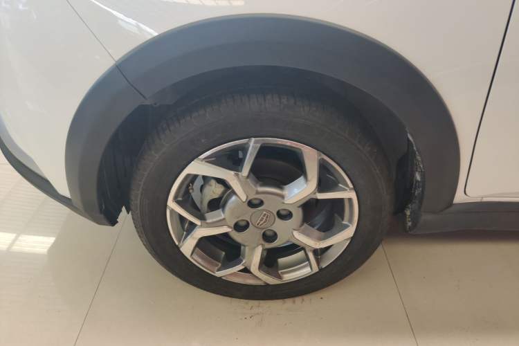 Used Geely Auto Vision X1 2017 1.3L Manual Frenzy Edition Left Front Wheel Hub