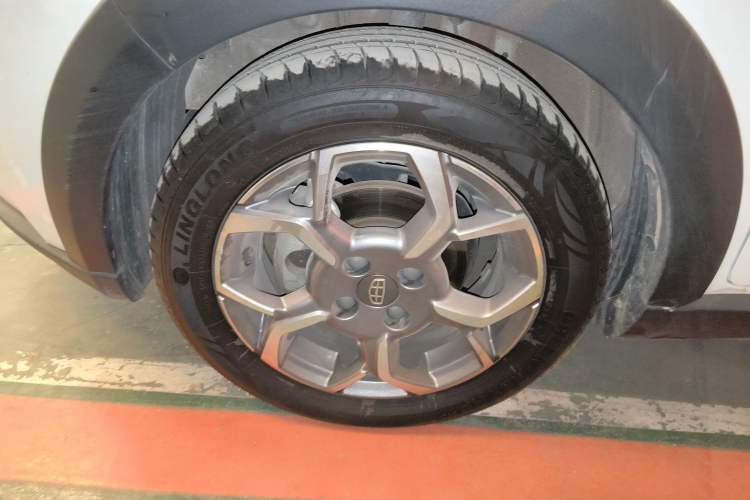 Used Geely Auto Vision X1 2017 1.3L Manual Frenzy Edition Left Front Wheel Hub