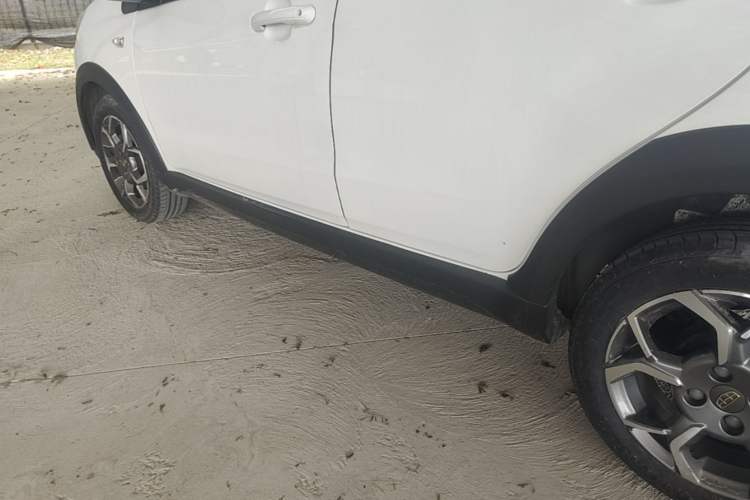 Used Geely Auto Vision X1 2017 1.3L Manual Frenzy Edition Left Side Sill