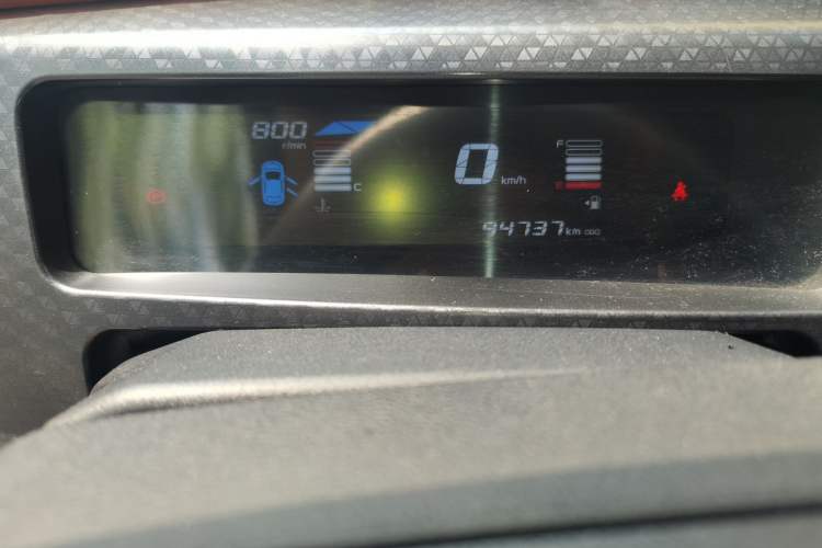 Used Geely Auto Vision X1 2017 1.3L Manual Frenzy Edition Odometer Close Up