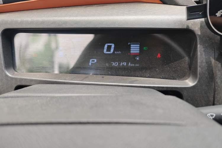 Used Geely Auto Vision X1 2017 1.3L Automatic Fun Edition Odometer Close Up