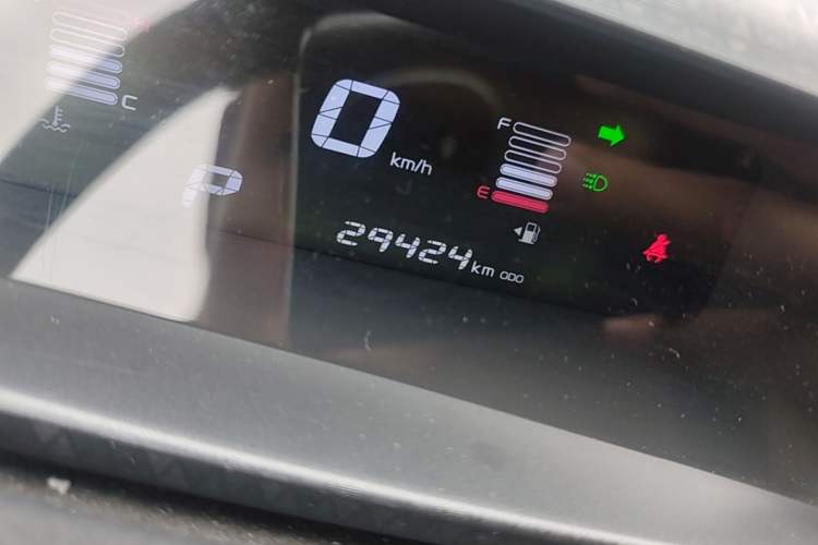 Used Geely Auto Vision X1 2017 1.3L Automatic Player Edition Odometer Close Up