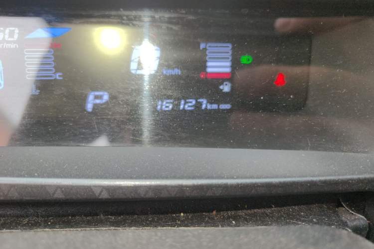 Used Geely Auto Vision X1 2017 1.3L Automatic Fun Edition Odometer Close Up