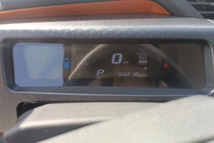 Used Geely Auto Vision X1 2017 1.3L Automatic Fun Edition Odometer Close Up