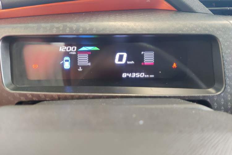 Used Geely Auto Vision X1 2017 1.3L Manual Frenzy Edition Odometer Close Up