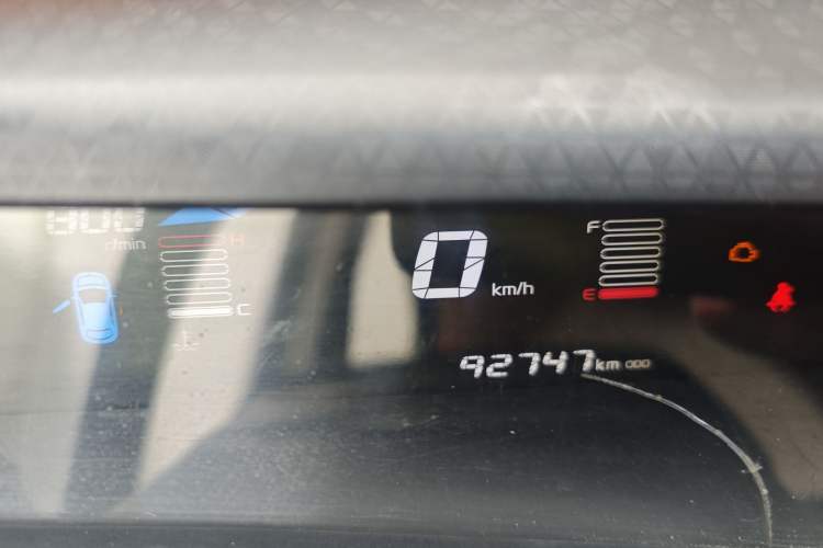 Used Geely Auto Vision X1 2017 1.3L Manual Frenzy Edition Odometer Close Up