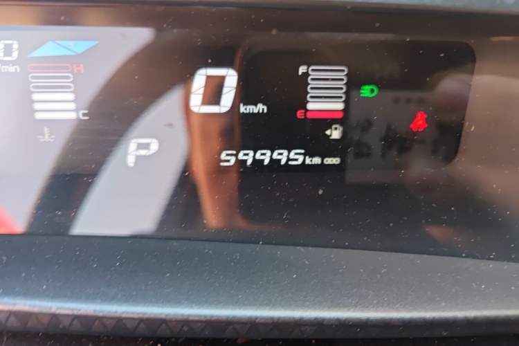 Used Geely Auto Vision X1 2017 1.3L Automatic Player Edition Odometer Close Up