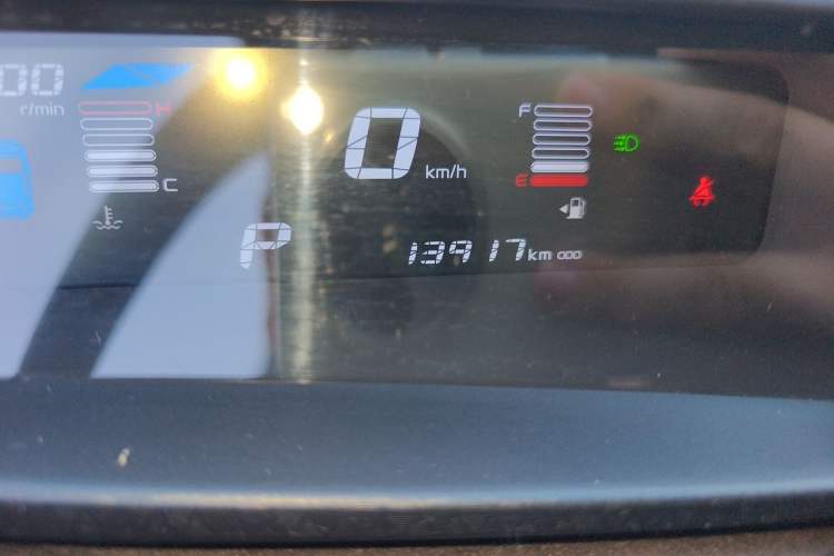 Used Geely Auto Vision X1 2017 1.3L Automatic Fun Edition Odometer Close Up