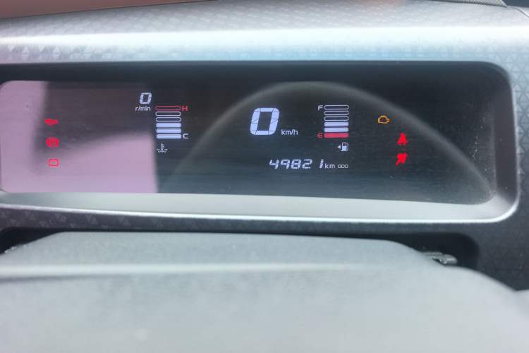 Used Geely Auto Vision X1 2017 1.3L Manual Frenzy Edition Odometer Close Up