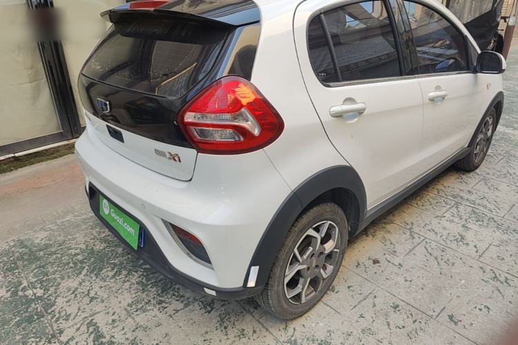 Used Geely Auto Vision X1 2017 1.3L Automatic Fun Edition Rear Right 45 Deg