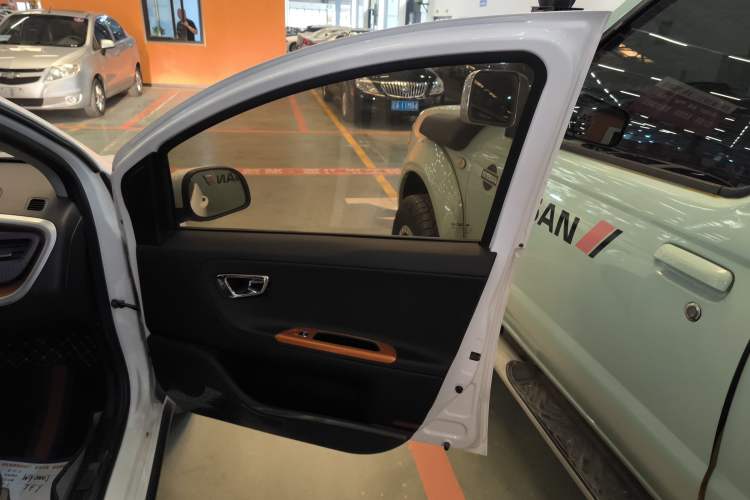 Used Geely Auto Vision X1 2017 1.3L Manual Frenzy Edition Right Front Door Interior