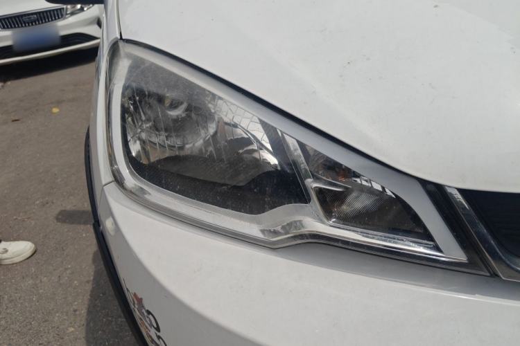 Used Geely Auto Vision X1 2017 1.3L Manual Frenzy Edition Right Front Headlight