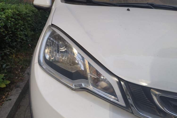 Used Geely Auto Vision X1 2017 1.3L Automatic Player Edition Right Front Headlight