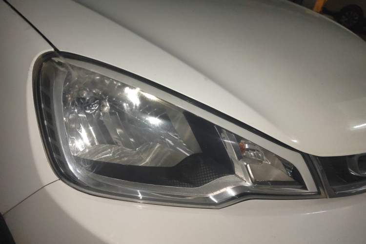 Used Geely Auto Vision X1 2017 1.3L Automatic Player Edition Right Front Headlight