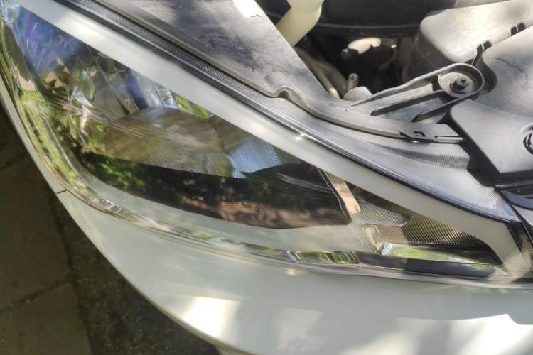 Used Geely Auto Vision X1 2017 1.3L Automatic Player Edition Right Front Headlight