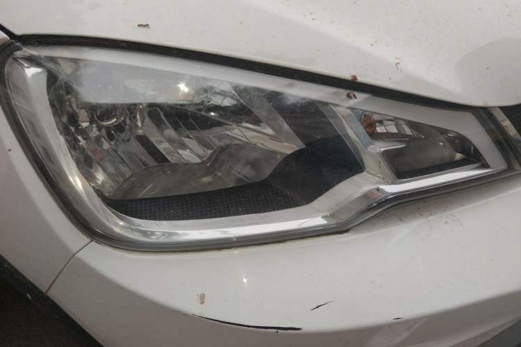 Used Geely Auto Vision X1 2017 1.3L Automatic Fun Edition Right Front Headlight