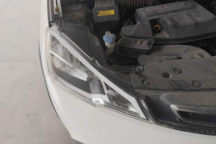 Used Geely Auto Vision X1 2017 1.3L Automatic Fun Edition Right Front Headlight