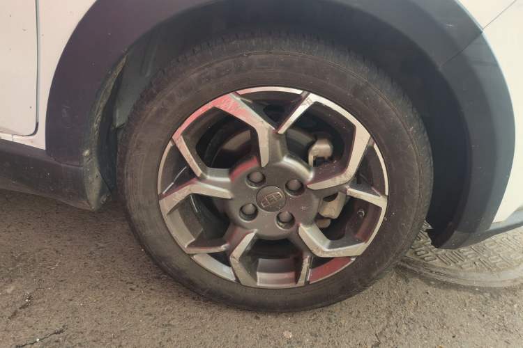 Used Geely Auto Vision X1 2017 1.3L Manual Frenzy Edition Right Front Wheel Hub