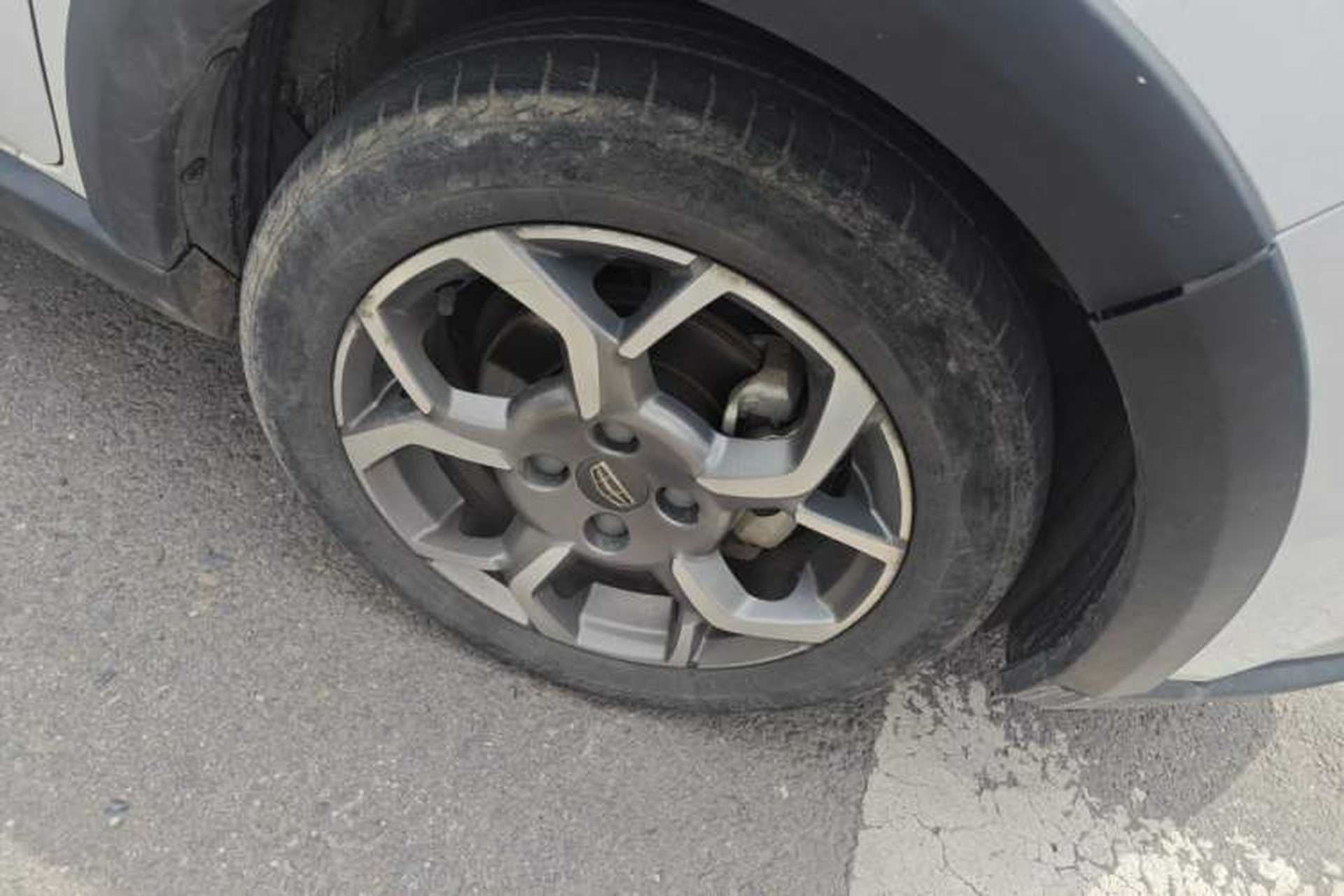 Used Geely Auto Vision X1 2017 1.3L Manual Frenzy Edition Right Front Wheel Hub