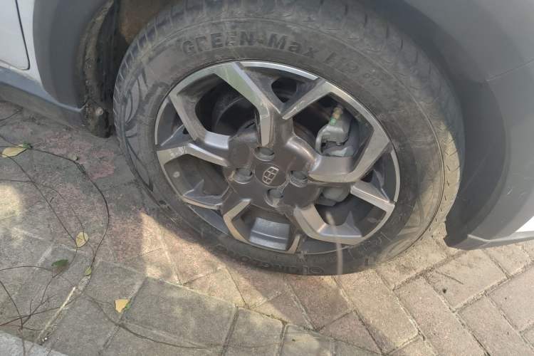 Used Geely Auto Vision X1 2017 1.3L Automatic Player Edition Right Front Wheel Hub