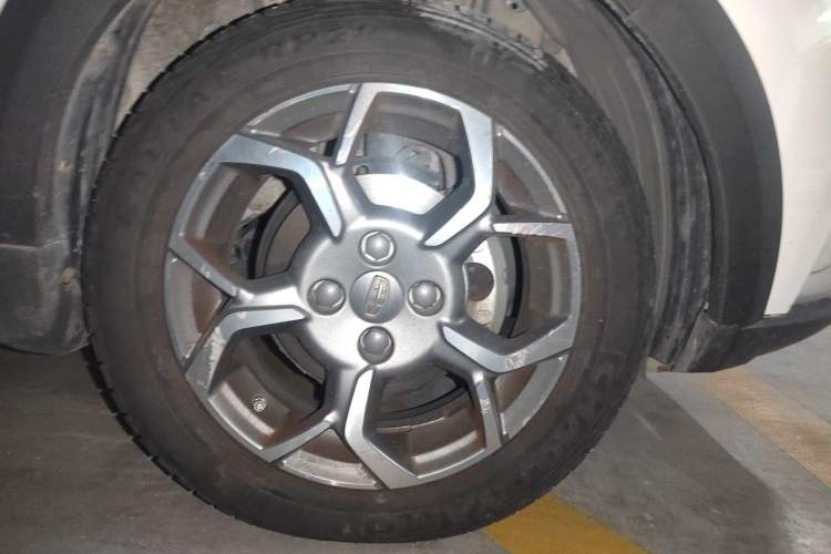 Used Geely Auto Vision X1 2017 1.3L Automatic Player Edition Right Front Wheel Hub