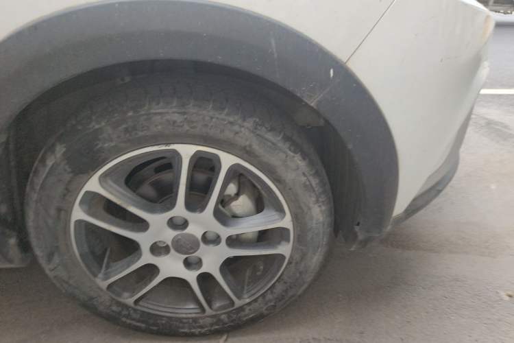 Used Geely Auto Vision X1 2017 1.3L Automatic Fun Edition Right Front Wheel Hub