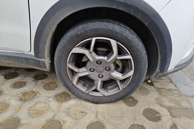 Used Geely Auto Vision X1 2017 1.3L Automatic Fun Edition Right Front Wheel Hub