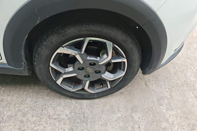 Used Geely Auto Vision X1 2017 1.3L Automatic Player Edition Right Front Wheel Hub