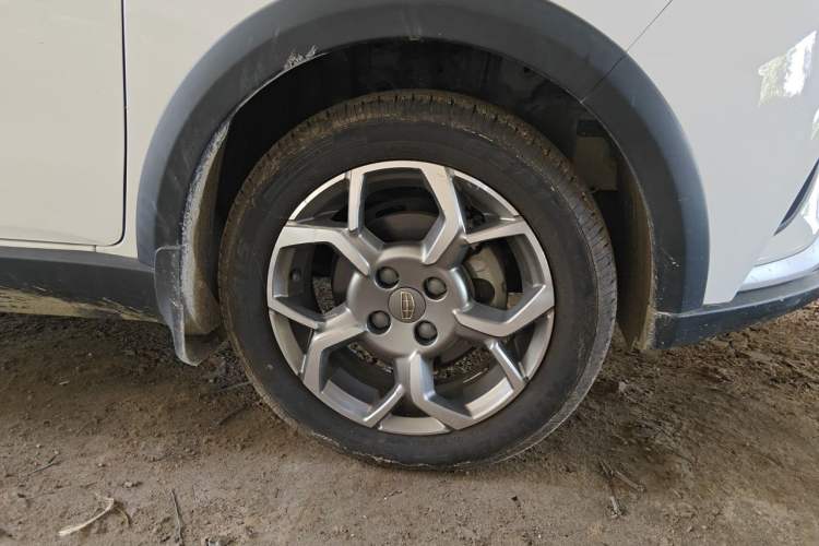 Used Geely Auto Vision X1 2017 1.3L Manual Frenzy Edition Right Front Wheel Hub