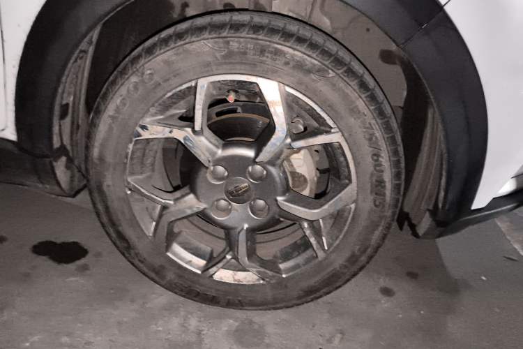 Used Geely Auto Vision X1 2017 1.3L Manual Frenzy Edition Right Front Wheel Hub