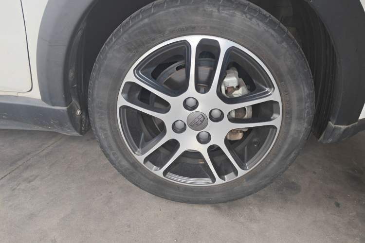 Used Geely Auto Vision X1 2017 1.3L Automatic Fun Edition Right Front Wheel Hub