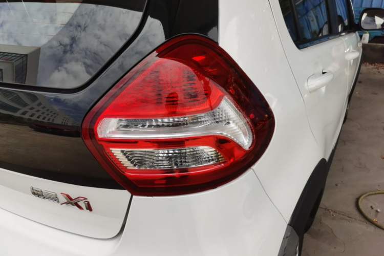 Used Geely Auto Vision X1 2017 1.3L Automatic Fun Edition Right Rear Taillight