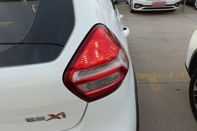 Used Geely Auto Vision X1 2017 1.3L Automatic Fun Edition Right Rear Taillight