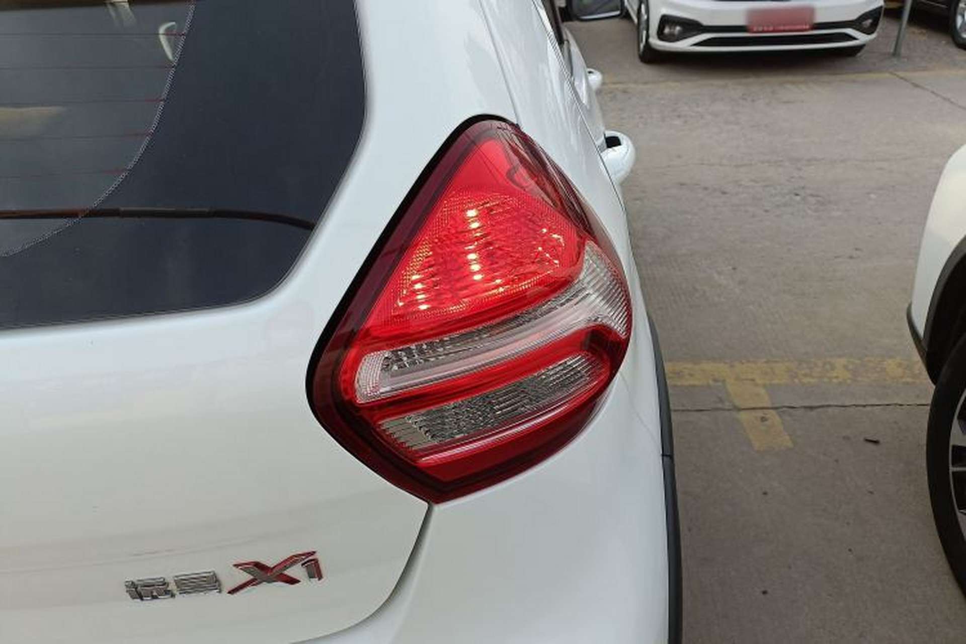 Used Geely Auto Vision X1 2017 1.3L Automatic Fun Edition Right Rear Taillight