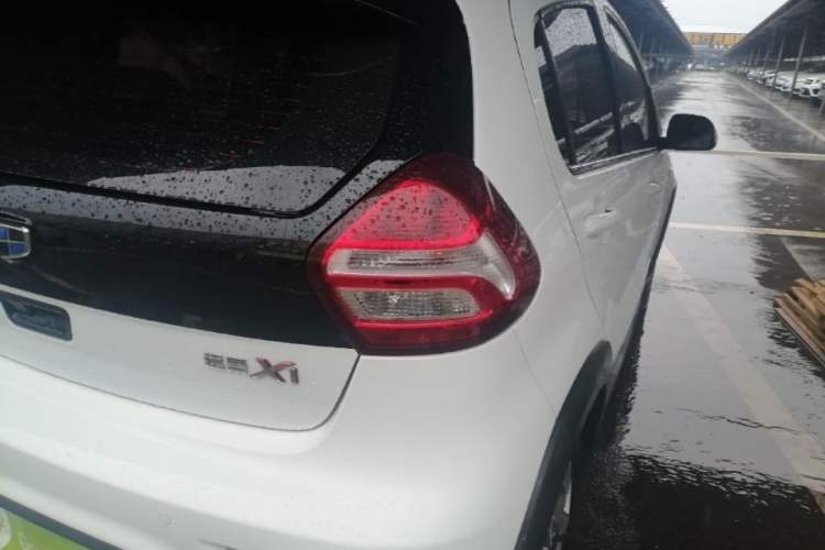 Used Geely Auto Vision X1 2017 1.3L Automatic Fun Edition Right Rear Taillight
