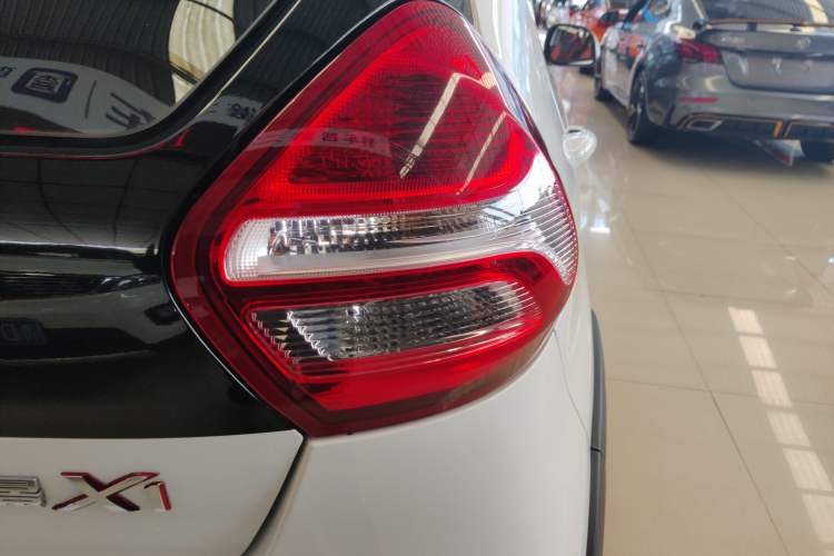 Used Geely Auto Vision X1 2017 1.3L Manual Frenzy Edition Right Rear Taillight
