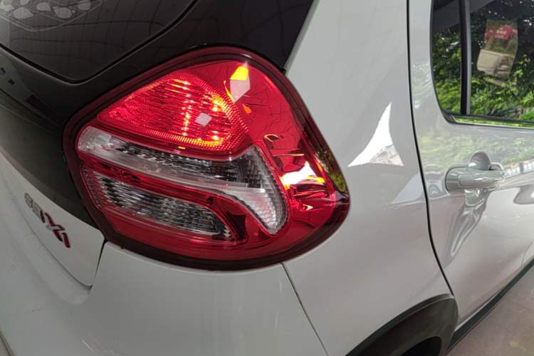 Used Geely Auto Vision X1 2017 1.3L Automatic Player Edition Right Rear Taillight