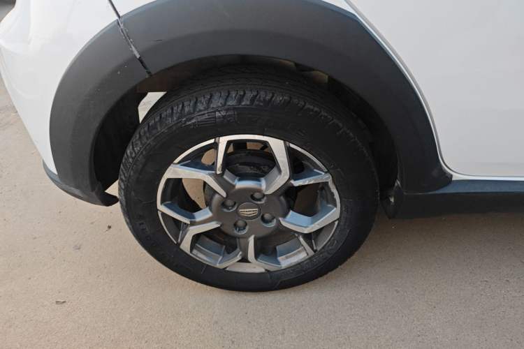 Used Geely Auto Vision X1 2017 1.3L Automatic Fun Edition Right Rear Wheel Hub